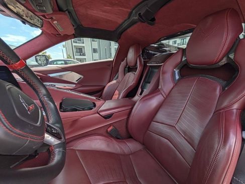 Used 2022 Chevrolet Corvette Stingray Premium Cpe w/ Z51 Performance Package RWD image 21