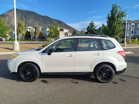 Used 2015 Subaru Forester 2.5i w/ Alloy Wheel Package AWD/4WD image 6