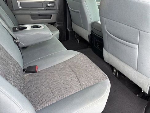 Used 2017 RAM 1500 Classic SLT w/ SLT Plus D￩cor Group image 39