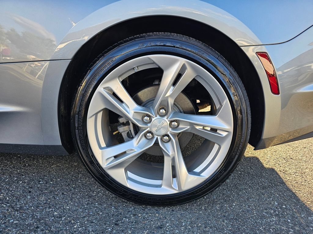 Used 2023 Chevrolet Camaro LT w/ RS Package RWD image 9