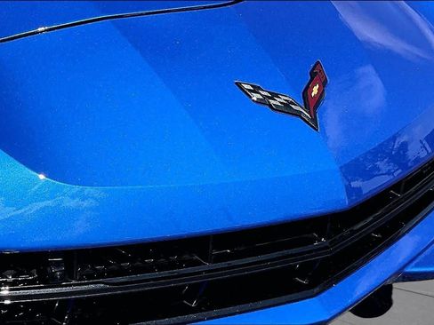 Used 2019 Chevrolet Corvette Stingray Convertible w/ 2LT Preferred Equipment Group RWD image 27