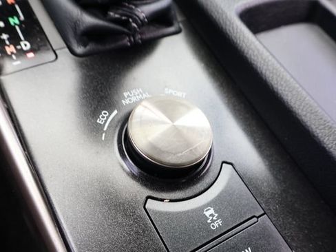 Used 2016 Lexus IS 200t RWD image 30