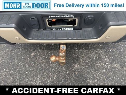 Used 2022 Chevrolet Colorado Z71 AWD/4WD image 5