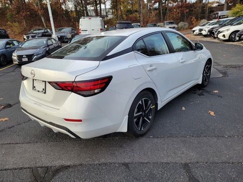 Used 2025 Nissan Sentra SV w/ Trunk Package image 6