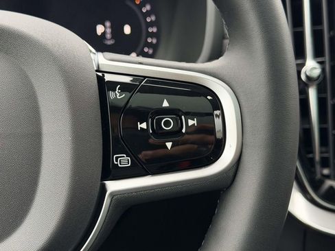 New 2026 Volvo XC90 B6 Ultra w/ Protection Package AWD/4WD image 9
