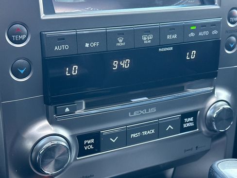 Used 2020 Lexus GX 460 Premium w/ Premium Package AWD/4WD image 19