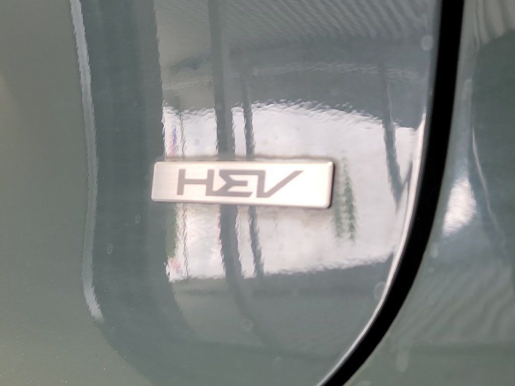 Used 2023 Kia Niro FWD image 7