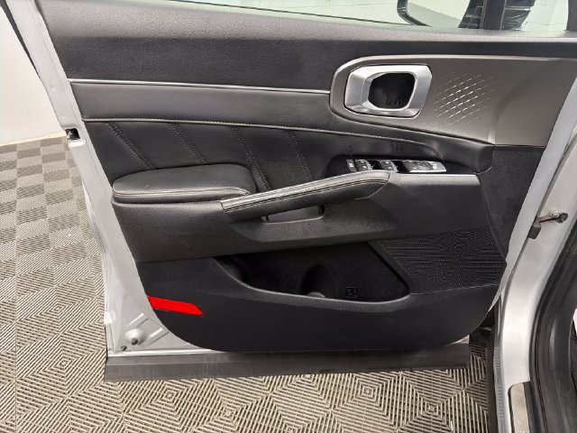 Certified 2021 Kia Sorento SX AWD/4WD image 12