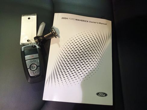 Used 2024 Ford Maverick Tremor w/ Tremor Off-Road Package image 4