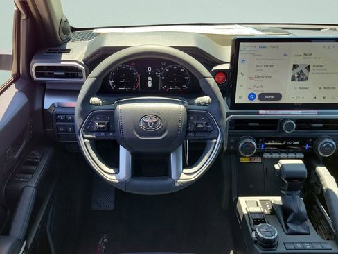 Certified 2026 Toyota 4Runner TRD Off-Road Premium AWD/4WD image 12