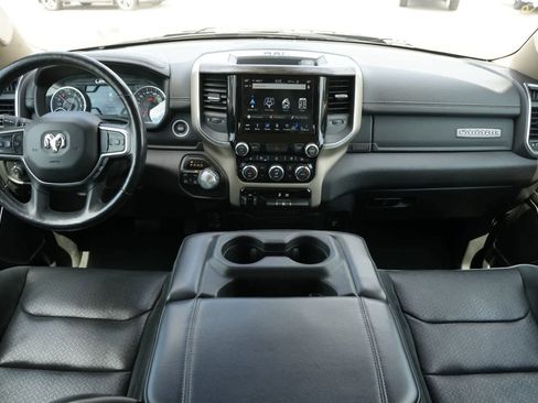 Used 2019 RAM 1500 Laramie AWD/4WD image 7