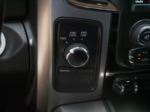 Used 2018 RAM 2500 Laramie w/ Sport Appearance Group AWD/4WD image 24