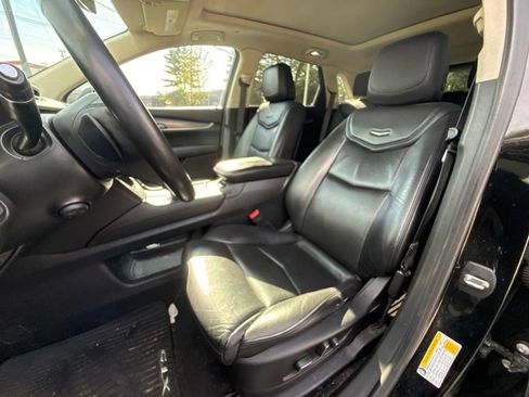 Used 2019 Cadillac XT5 Luxury FWD image 9
