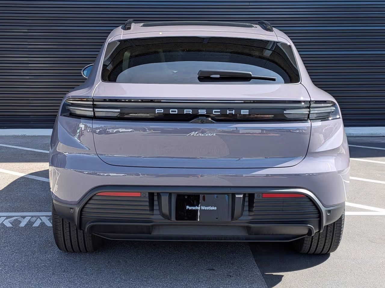 Certified 2026 Porsche Macan Electric RWD image 6
