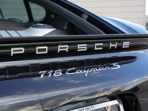 Used 2024 Porsche 718 Cayman S w/ Premium Package image 15