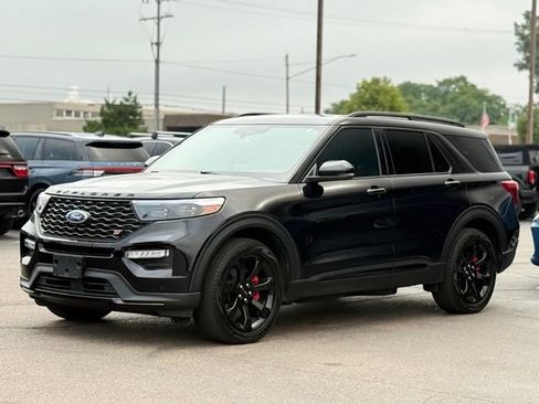 Used 2023 Ford Explorer ST w/ Technology Package AWD/4WD image 42