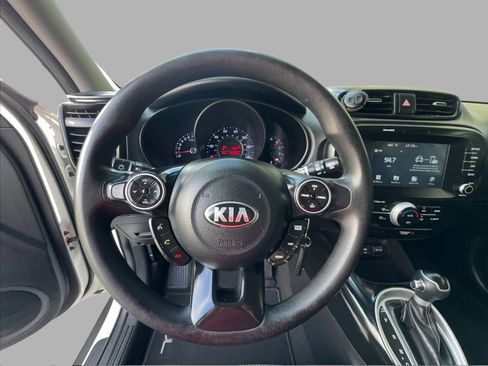 Used 2019 Kia Soul + FWD image 24