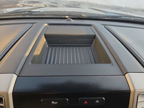 Used 2016 Ford F150 Lariat image 21