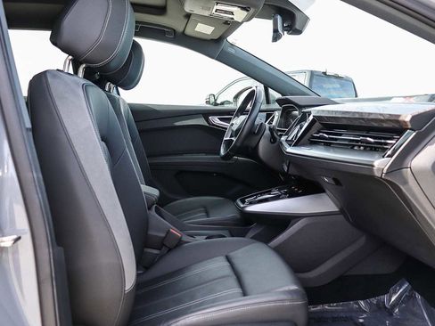 Used 2024 Audi Q4 e-tron Premium Plus w/ Premium Plus image 23