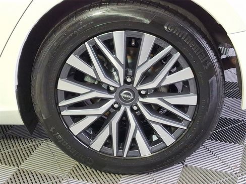 Used 2023 Nissan Altima 2.5 SV image 10