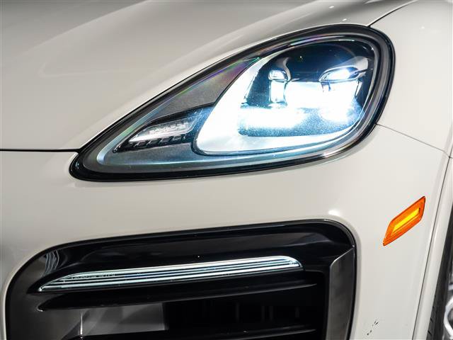 Certified 2023 Porsche Cayenne Platinum Edition AWD/4WD image 12