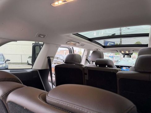 Used 2023 Mercedes-Benz GLS 450 4MATIC image 19