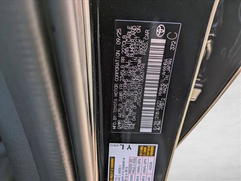 New 2026 Toyota Prius Plug-In Hybrid image 18