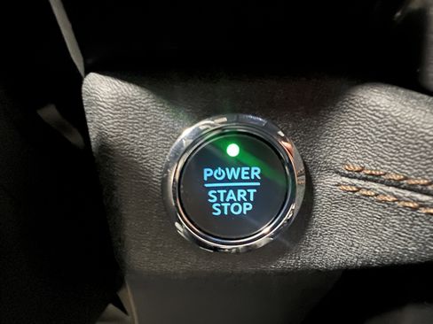 Used 2023 Ford F150 Lightning Lariat image 26