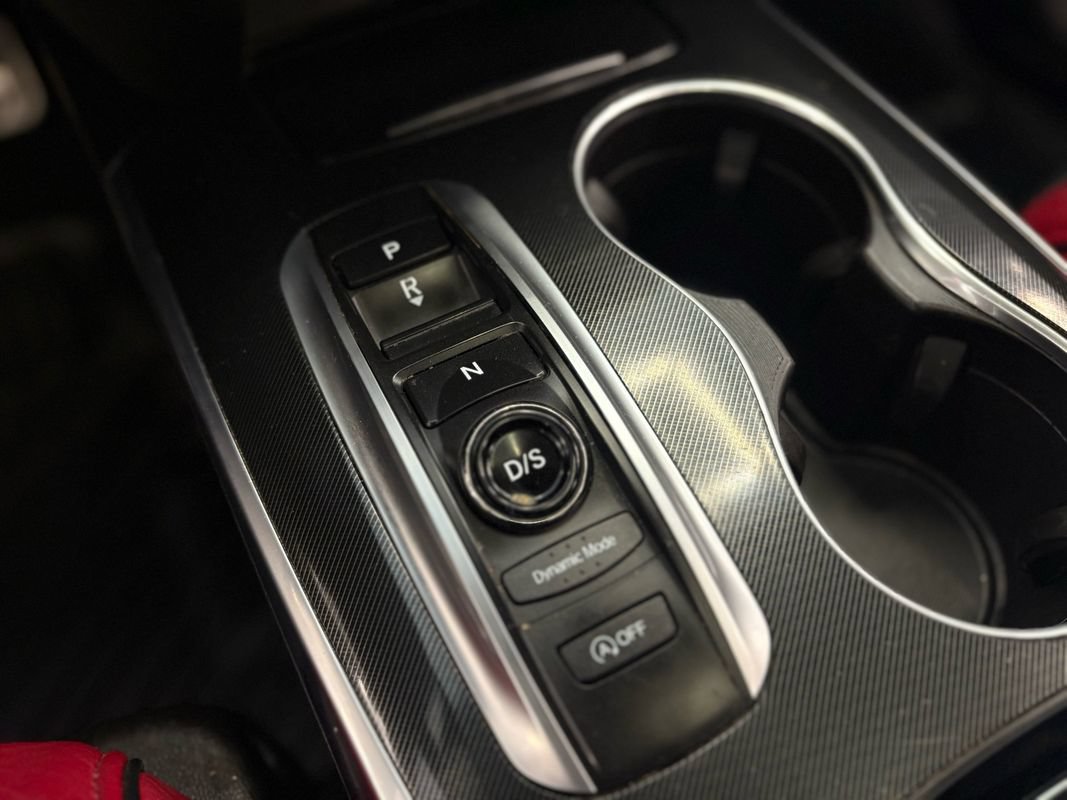 Used 2020 Acura MDX w/ Technology Package AWD/4WD image 32