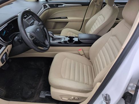 Used 2014 Ford Fusion SE image 12