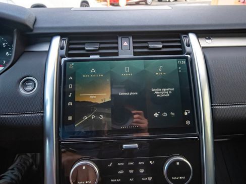 New 2026 Land Rover Discovery Limited Edition image 18