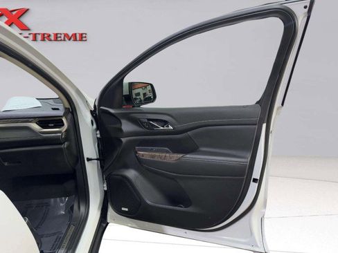 Used 2021 GMC Acadia Denali w/ Denali Technology Package image 59