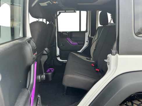 Used 2017 Jeep Wrangler Unlimited Sport w/ Connectivity Group image 21