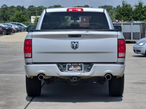 Used 2016 RAM 1500 Express w/ Popular Equipment Group RWD image 5