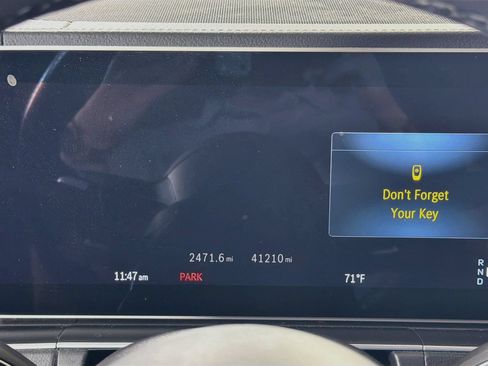 Used 2025 Mercedes-Benz GLS 450 4MATIC image 14