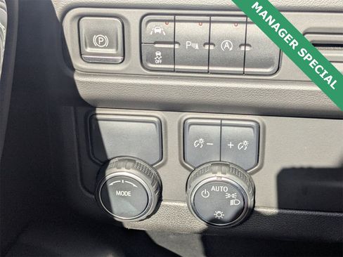 Used 2023 Chevrolet Tahoe LT image 27