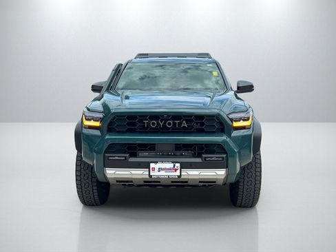 Used 2025 Toyota 4Runner Trailhunter AWD/4WD image 2