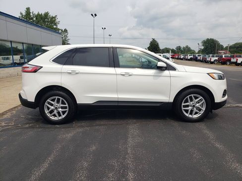 Used 2024 Ford Edge SEL w/ Convenience Package AWD/4WD image 2