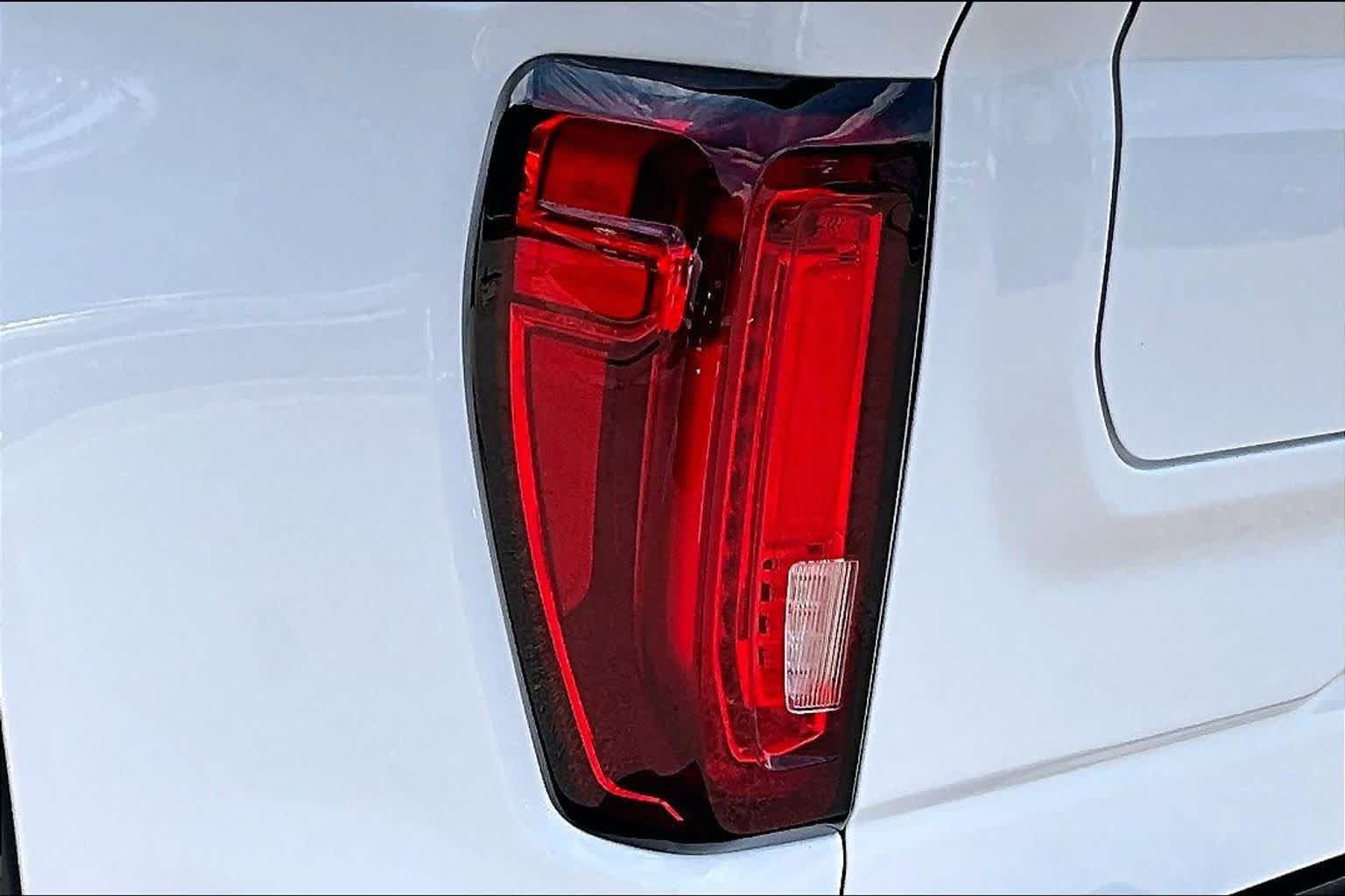Used 2025 GMC Sierra 1500 AT4X AWD/4WD image 29