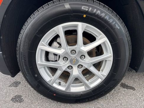 Used 2024 Chevrolet Equinox LT image 14