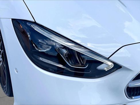 Used 2025 Mercedes-Benz C 300 4MATIC Sedan image 28