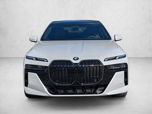 New 2026 BMW i7 xDrive60 AWD/4WD image 5
