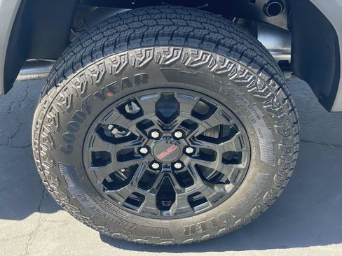 New 2026 GMC Canyon Elevation w/ Convenience Package RWD image 30