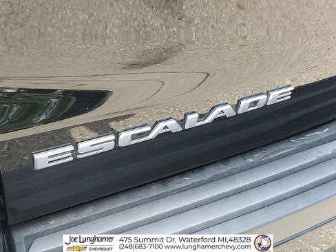 Used 2016 Cadillac Escalade Premium AWD/4WD image 35