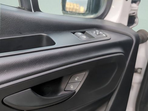 Used 2021 Freightliner Sprinter 2500 image 9