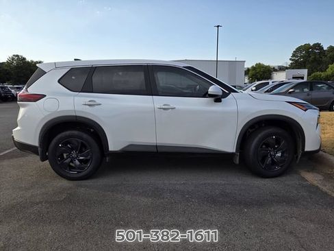 Certified 2026 Nissan Rogue SV w/ Cold Weather Package FWD image 6