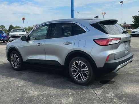 Used 2022 Ford Escape SEL image 6