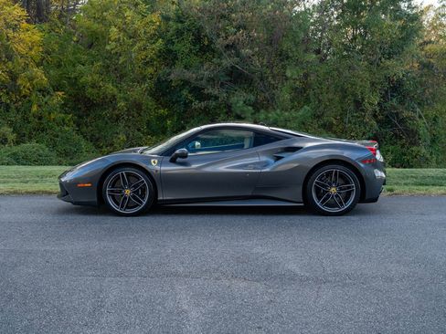 Certified 2016 Ferrari 488 GTB image 3