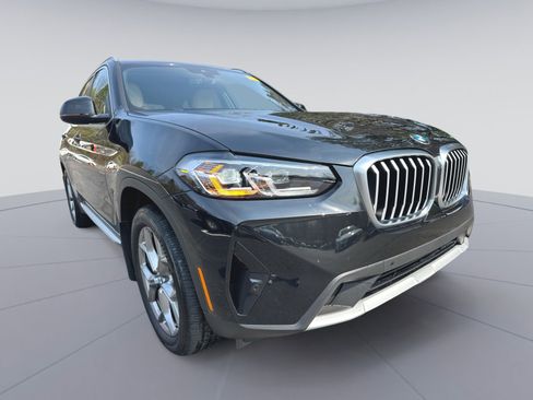 Used 2023 BMW X3 xDrive30i w/ Premium Package image 3
