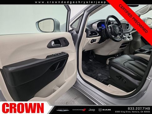 Certified 2020 Chrysler Pacifica Touring-L FWD image 24